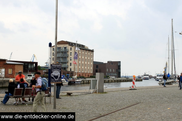 Wismar - Hafen, Stadt und Räucherfische_80