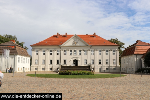 Schloss Hohenzieritz_2